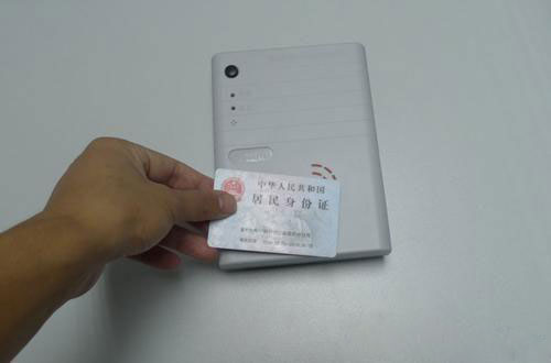 臺式身份證閱讀器操作系統(tǒng)升級，生僻字也能讀